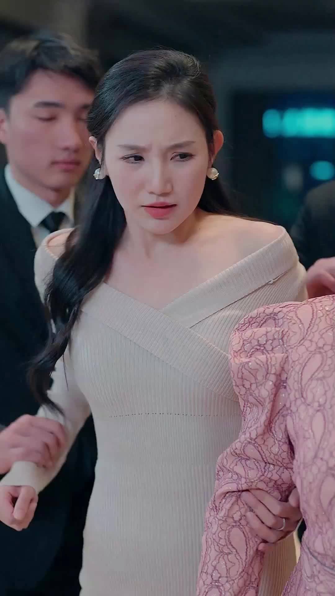 (Dubbed) CEO Nữ Vương tập 34