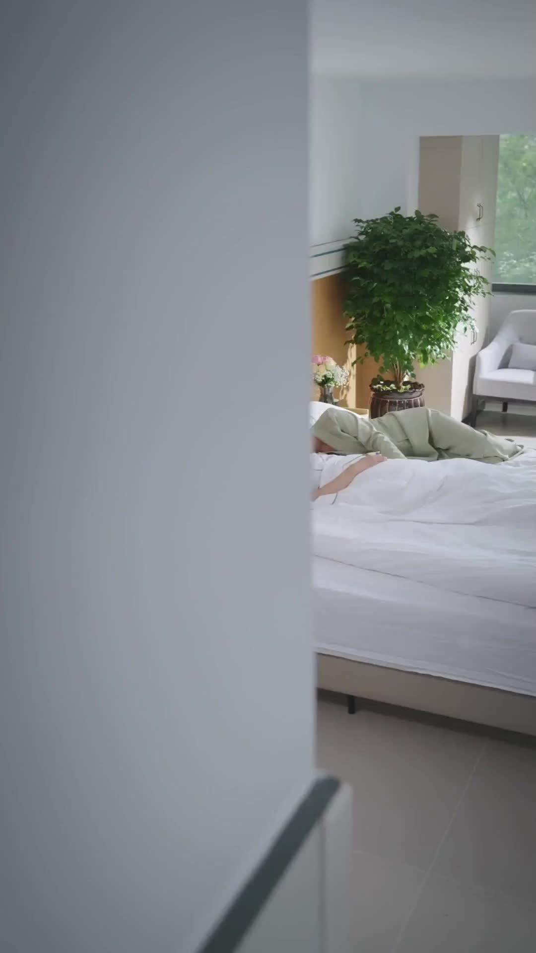 (Dubbed) Đoàn Tụ: Vợ Câm Và Cục Cưng Khiến Tổng Tài Bó Tay tập 51