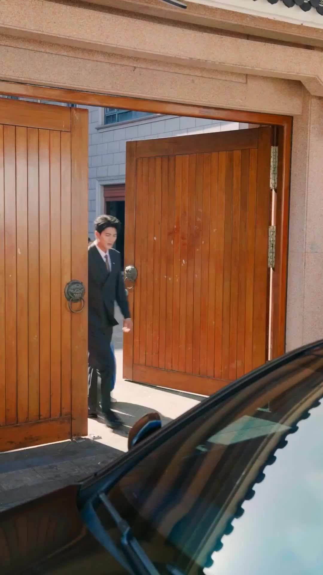 Watch (Dubbed) Cô Nàng May Mắn Không Thể Ngăn Tập 9