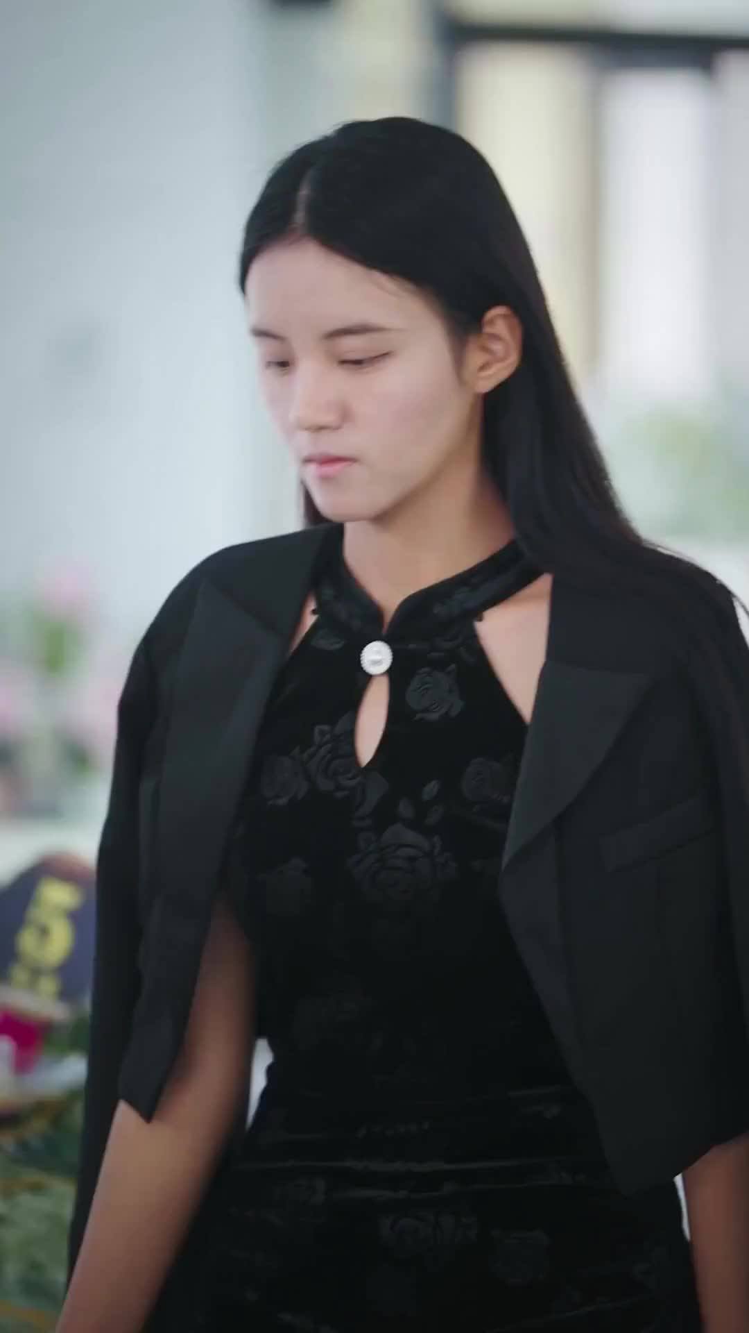 (Dubbed) Đoàn Tụ: Vợ Câm Và Cục Cưng Khiến Tổng Tài Bó Tay tập 26