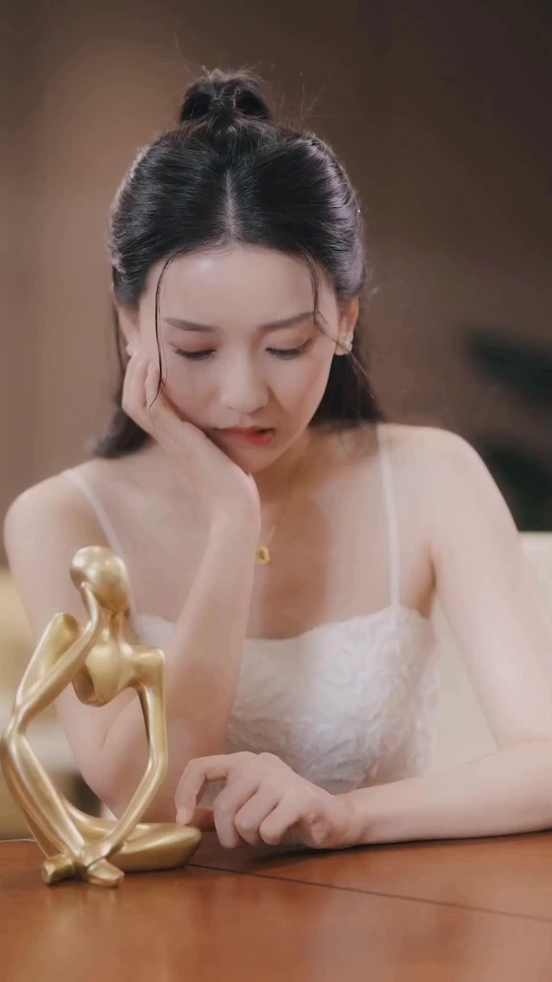 (Dubbed) Nhẫn Cưới Giả, Trái Tim Thật tập 17